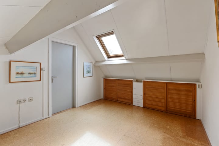 Twee-onder-één-kap te koop: Engelakker 32, Warmenhuizen