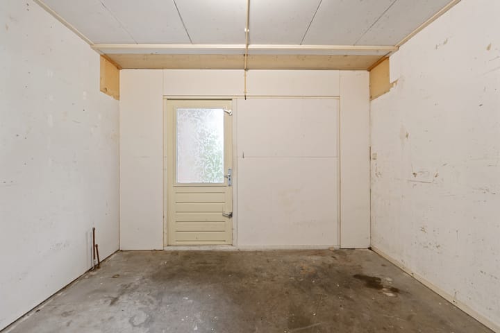Twee-onder-één-kap te koop: Engelakker 32, Warmenhuizen