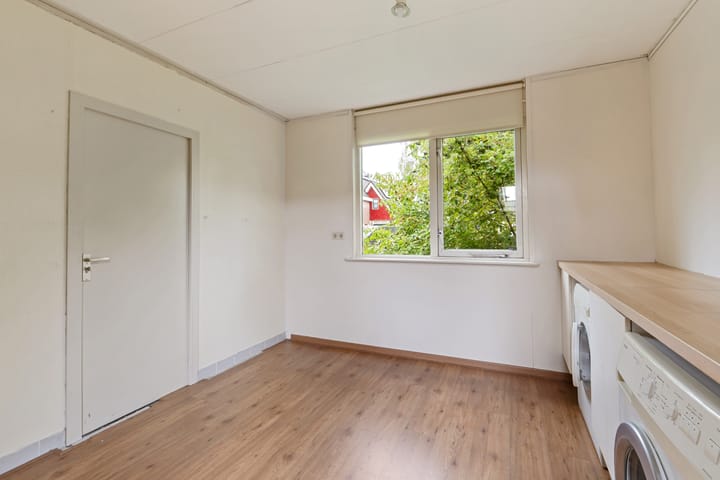 Twee-onder-één-kap te koop: Engelakker 32, Warmenhuizen
