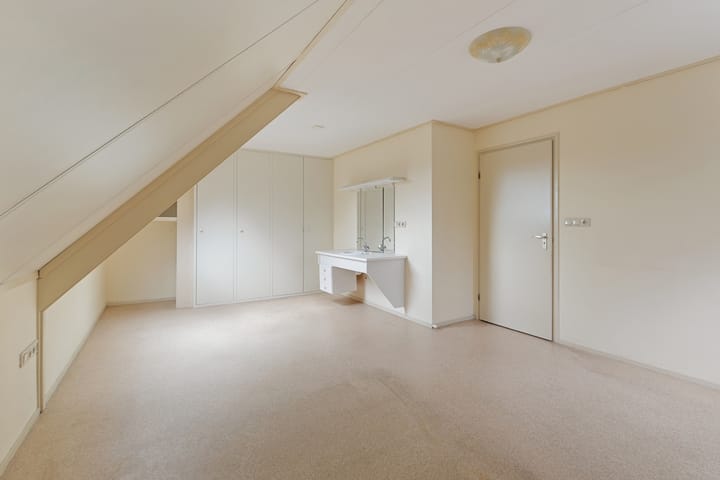 Twee-onder-één-kap te koop: Engelakker 32, Warmenhuizen