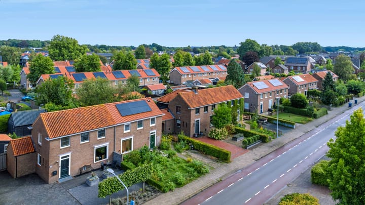 Hoekwoning te koop: Kallenbroekerweg 32, Barneveld