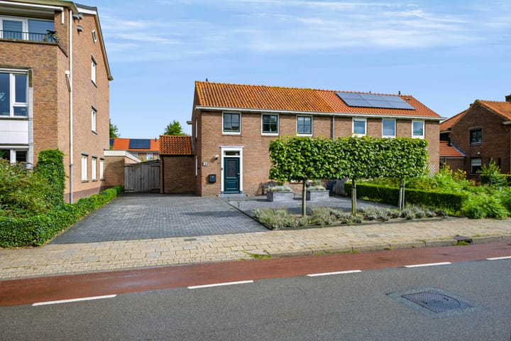 Hoekwoning te koop: Kallenbroekerweg 32, Barneveld