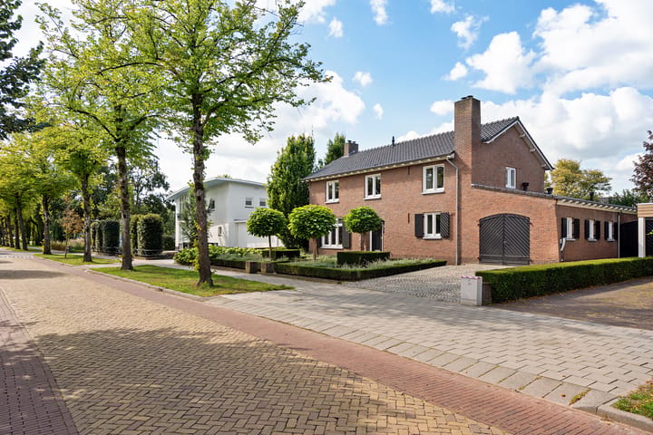 Vrijstaande woning te koop: Burg. de Kuijperlaan 14, Veghel