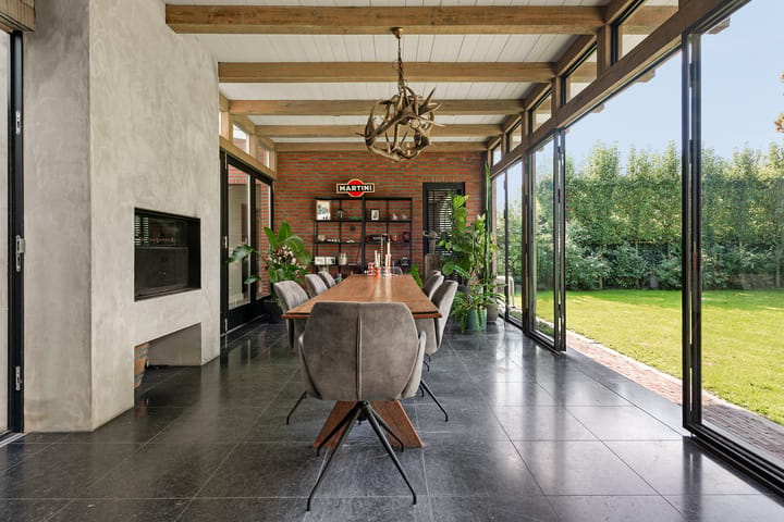 Vrijstaande woning te koop: Burg. de Kuijperlaan 14, Veghel