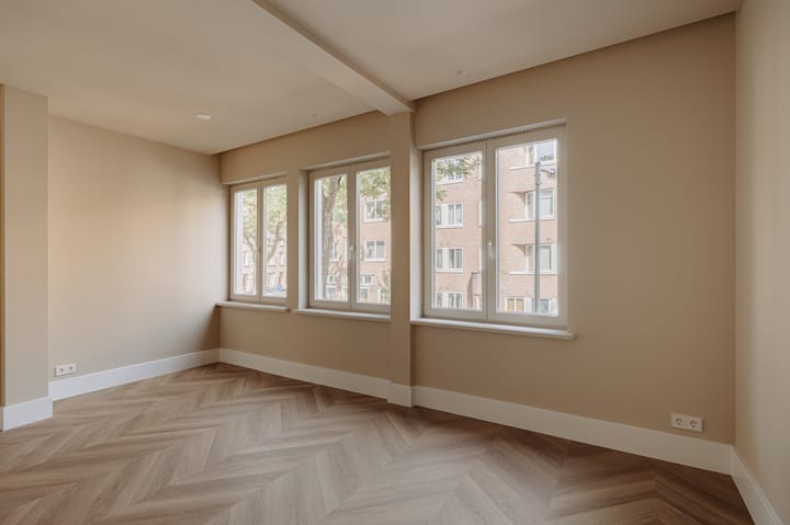Appartement te koop: Maarten Harpertszoon Trompstraat 43-1, Amsterdam