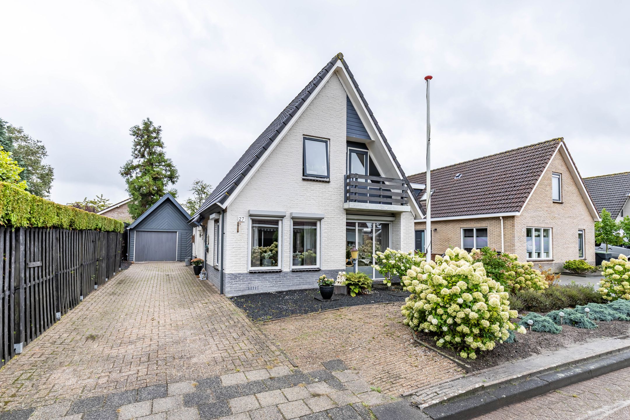 Photo 42 of Feanhout 27