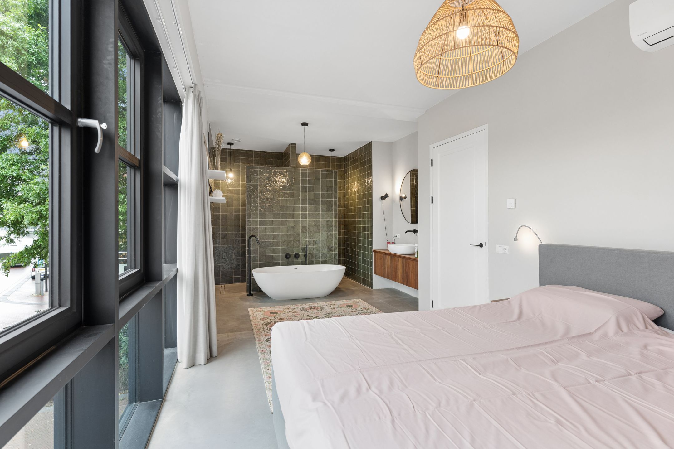 Photo 27 of Rodenburgstraat 2