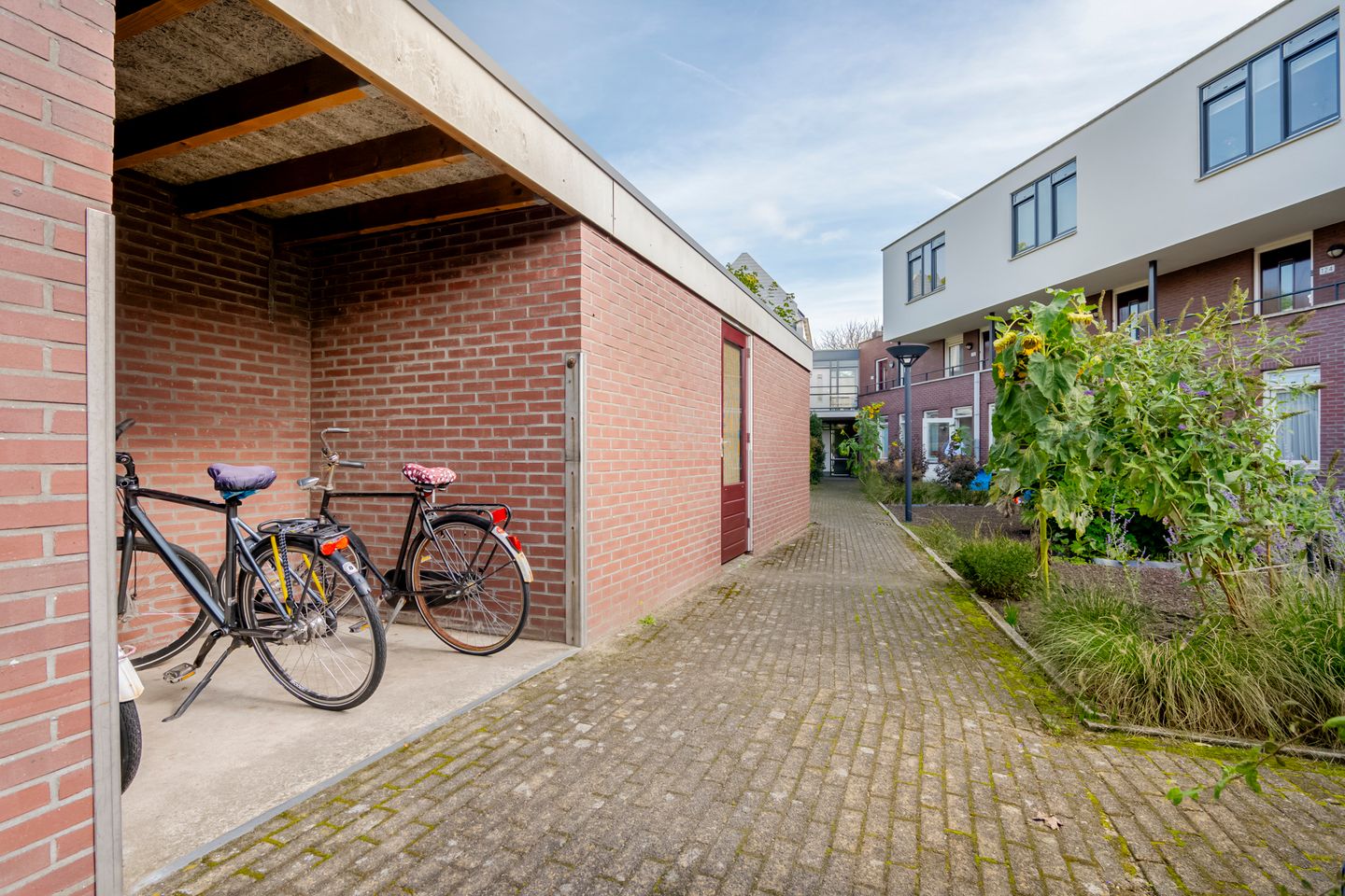 Foto 44 van Van der Laenstraat 124
