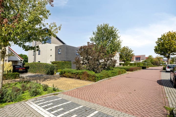 Vrijstaande woning te koop: Hunneschansallee 28, Duiven