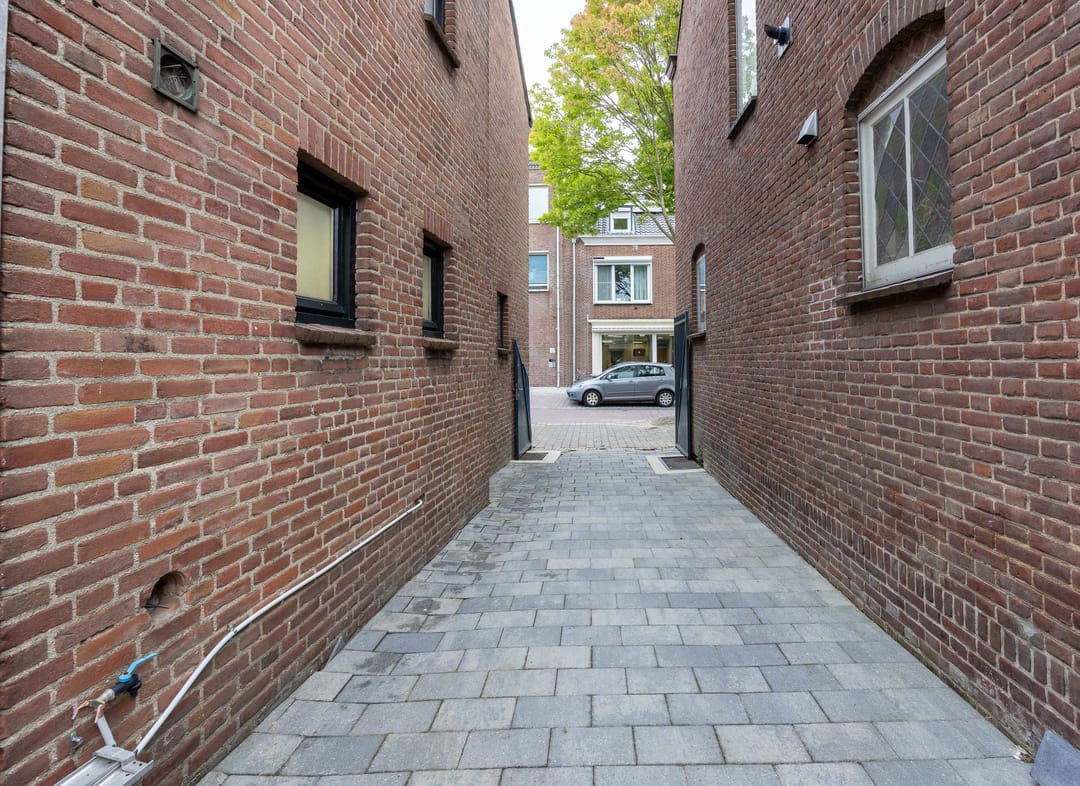 Photo 53 of Patersstraat 18
