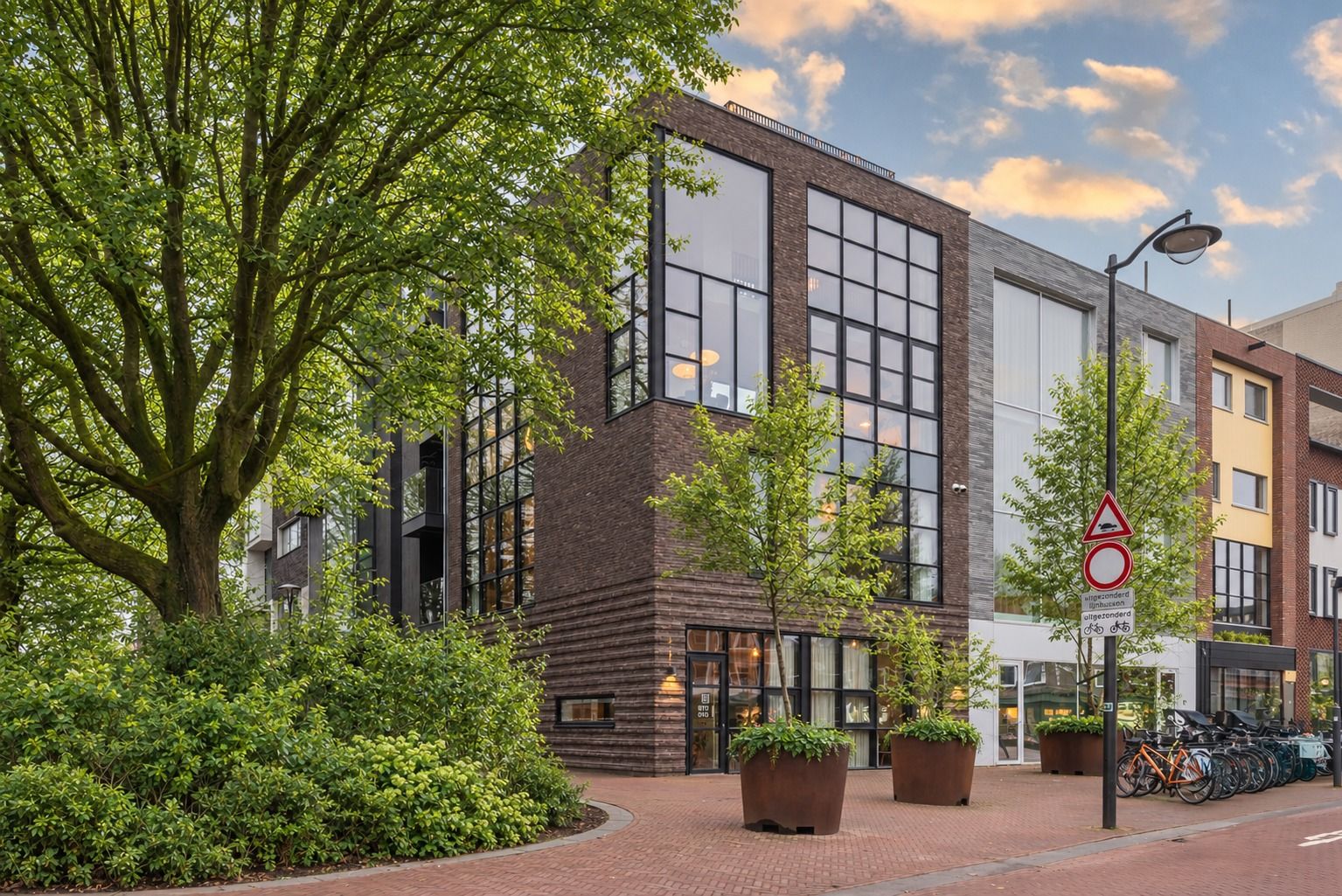 Photo 54 of Rodenburgstraat 2