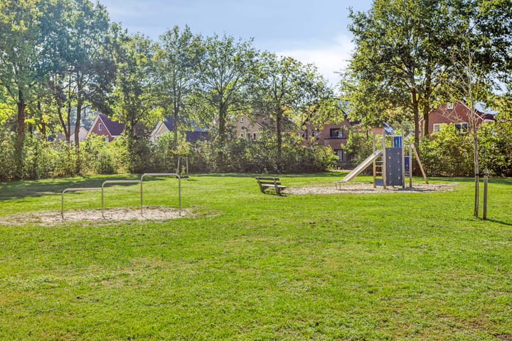 Tussenwoning te koop: seinelaan 53, Oldenzaal