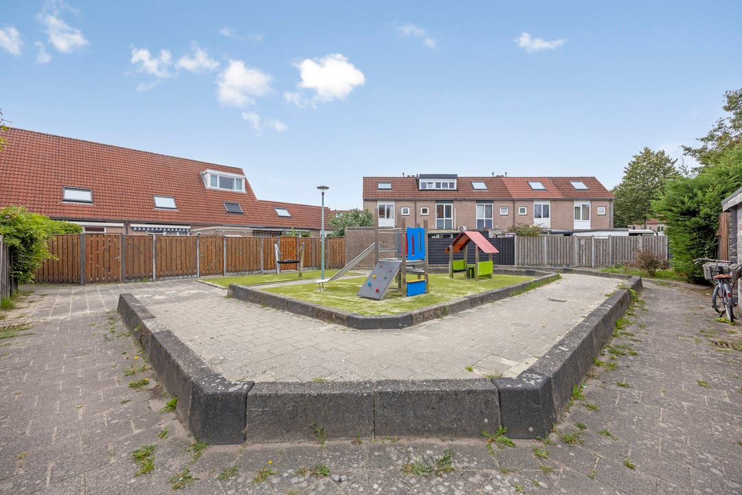 Photo 32 of Suze Groeneweg-erf 378