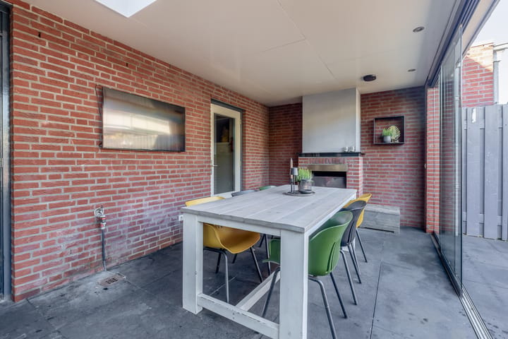 Tussenwoning te koop: Bosven 304, Veghel