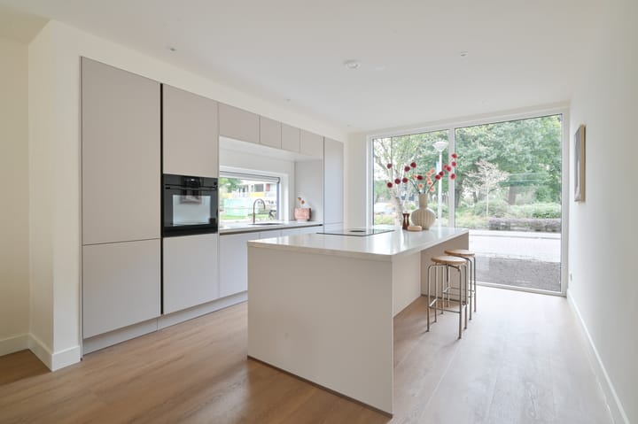 Hoekwoning te koop: Maarten Lutherweg 142, Amstelveen
