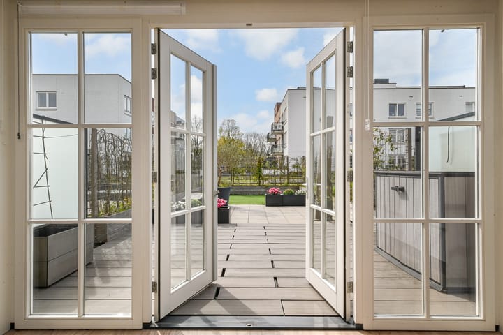 Tussenwoning te koop: Nieuwstraat 46, Leidschendam