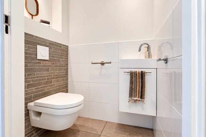 Tussenwoning te koop: Nieuwstraat 46, Leidschendam