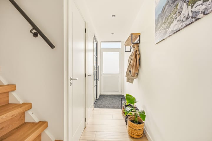 Tussenwoning te koop: Kantershof 188, Amsterdam