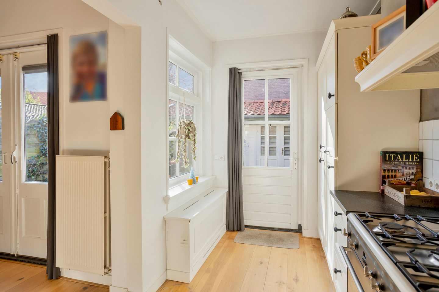 Photo 10 of van Löben Selsstraat 14