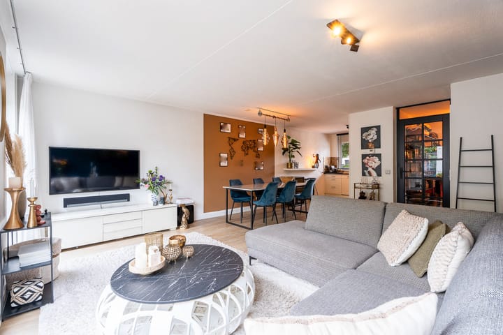 Tussenwoning te koop: Vossendreef 26, Ulvenhout (Gem. Breda)