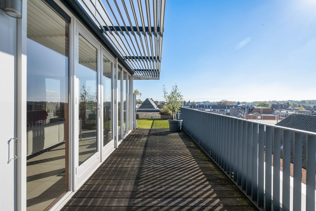 Photo 52 of Van Berlostraat 24