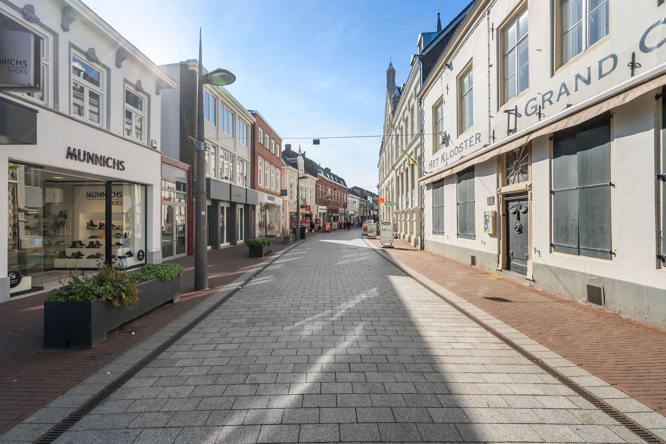 Photo 60 of Van Berlostraat 24