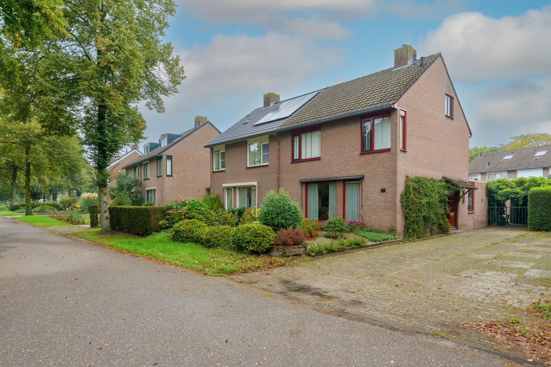 Foto 42 van Bergroosstraat 21