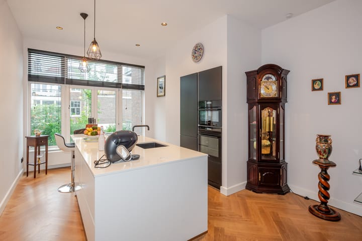 Appartement te koop: Thomsonlaan 132, 'S-Gravenhage