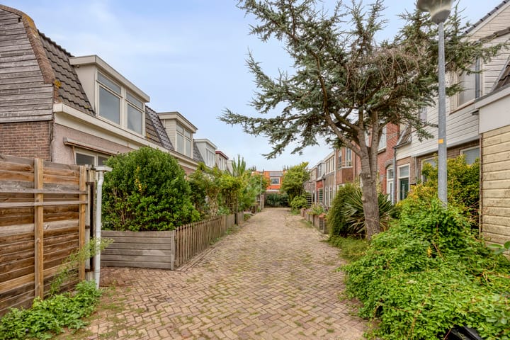 Woning te koop: 3e Emmadwarsstraat 12, Den Helder