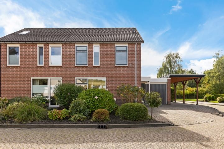 Twee-onder-één-kap te koop: Rietzoom 8, Delfzijl