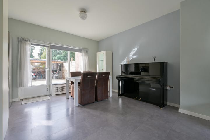 Foto 4 van Meeuwenstraat 21