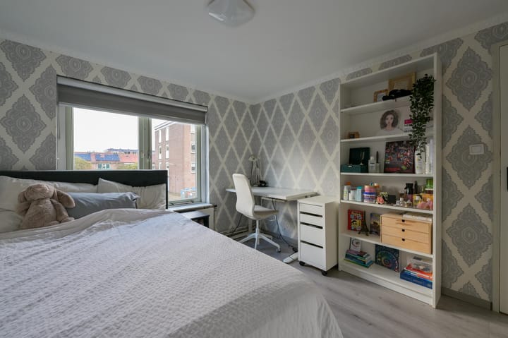 Tussenwoning te koop: Meeuwenstraat 21, Amersfoort