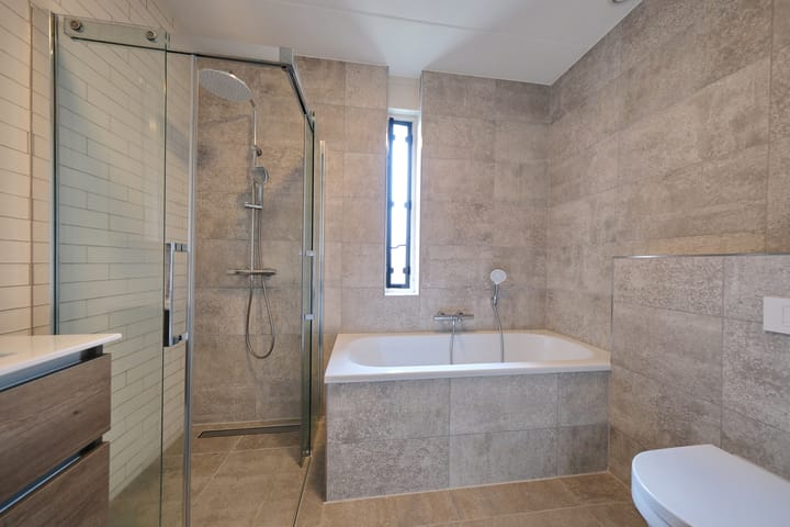 Tussenwoning te koop: Ermerzand 44, Ede