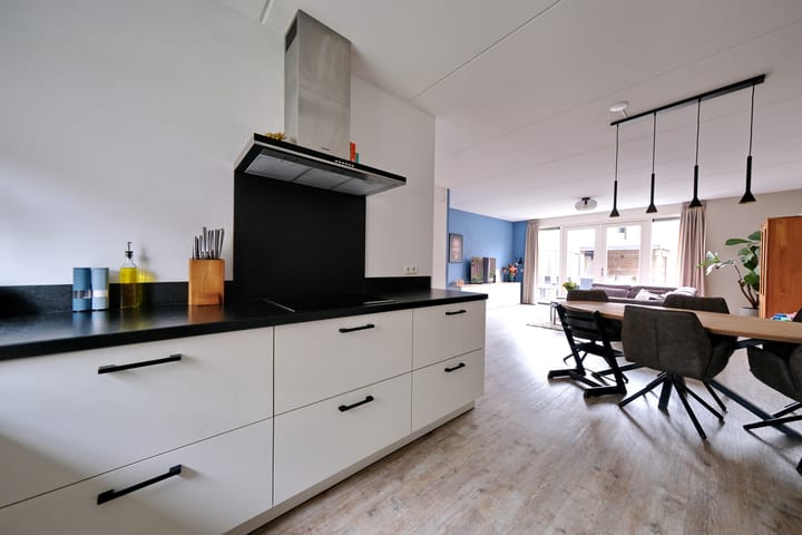 Tussenwoning te koop: Ermerzand 44, Ede
