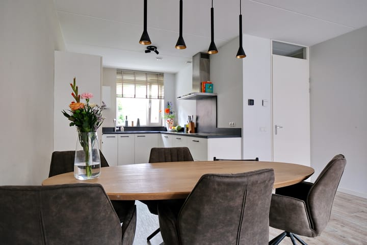 Tussenwoning te koop: Ermerzand 44, Ede