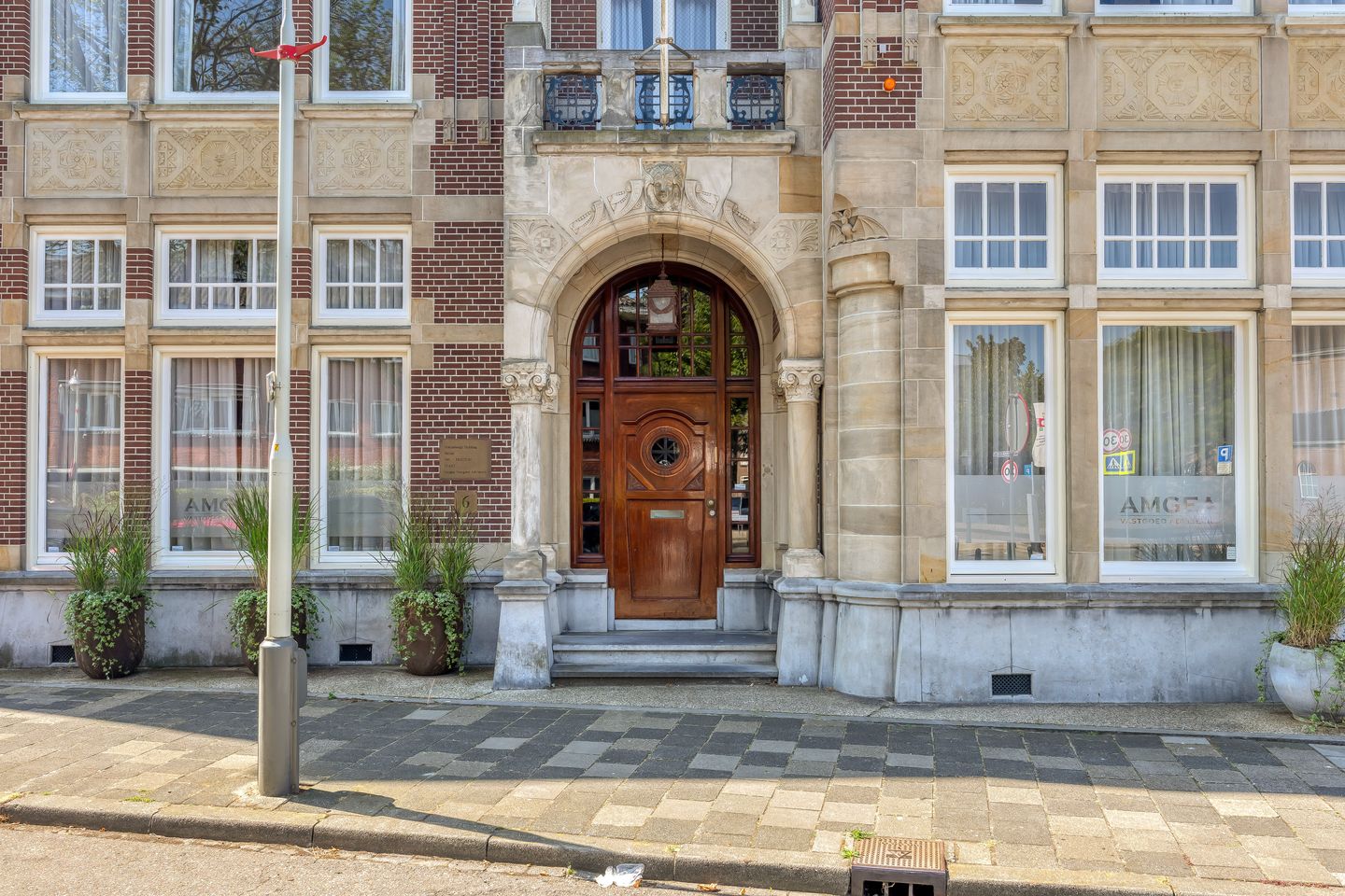 Bekijk foto 2 van Prins Mauritslaan 6