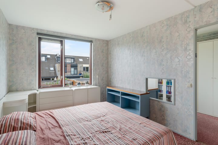 Tussenwoning te koop: Aagje Dekenstraat 16, Pijnacker