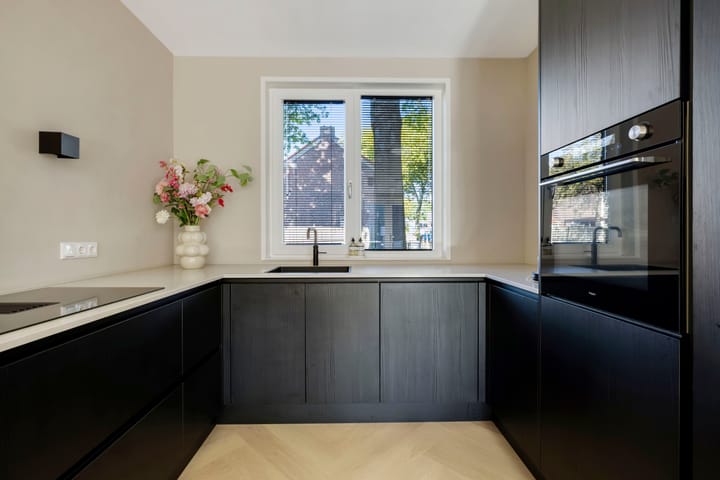 Tussenwoning te koop: Hert. Janstraat 28, Valkenswaard