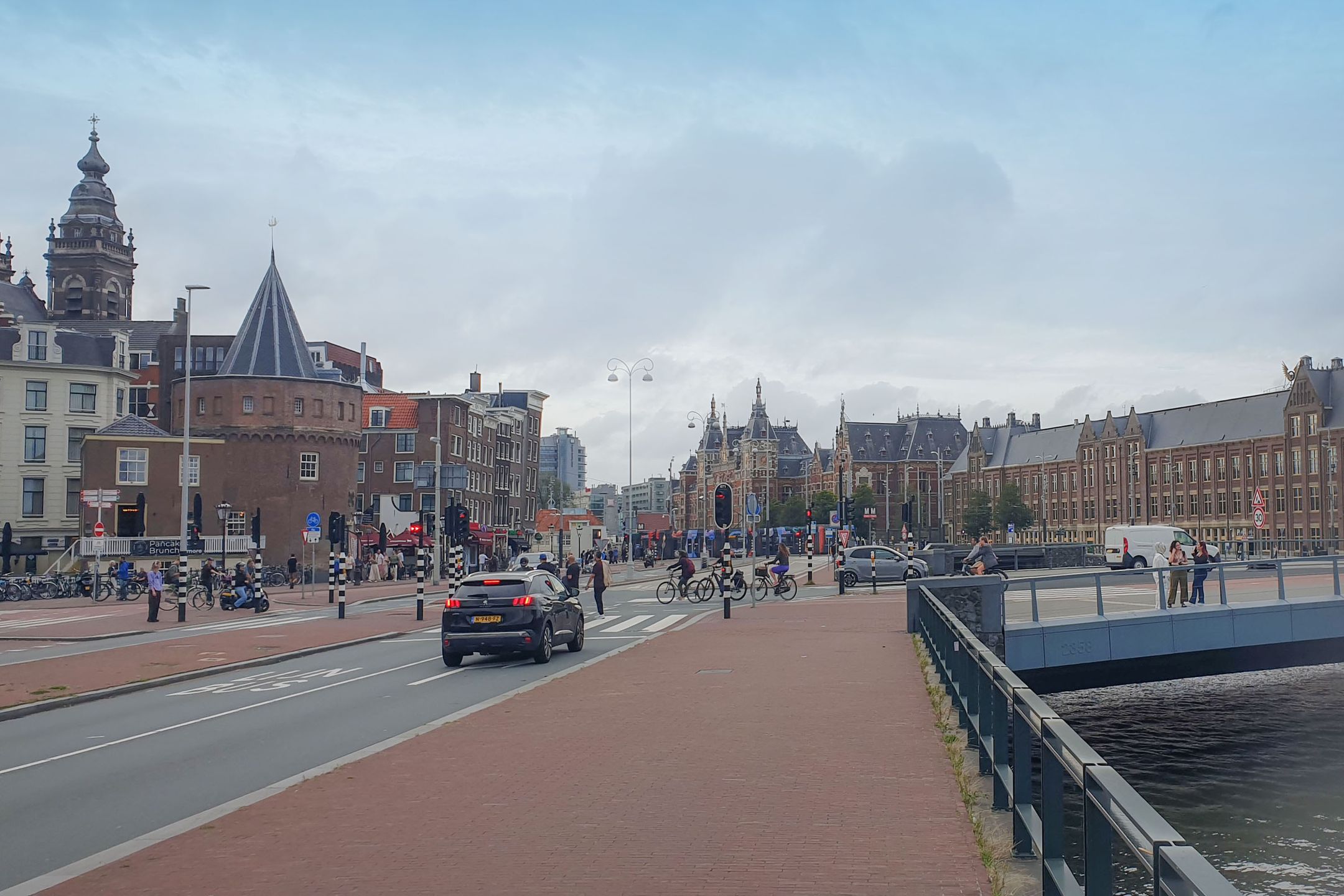 Foto 48 van Oosterdokskade 13