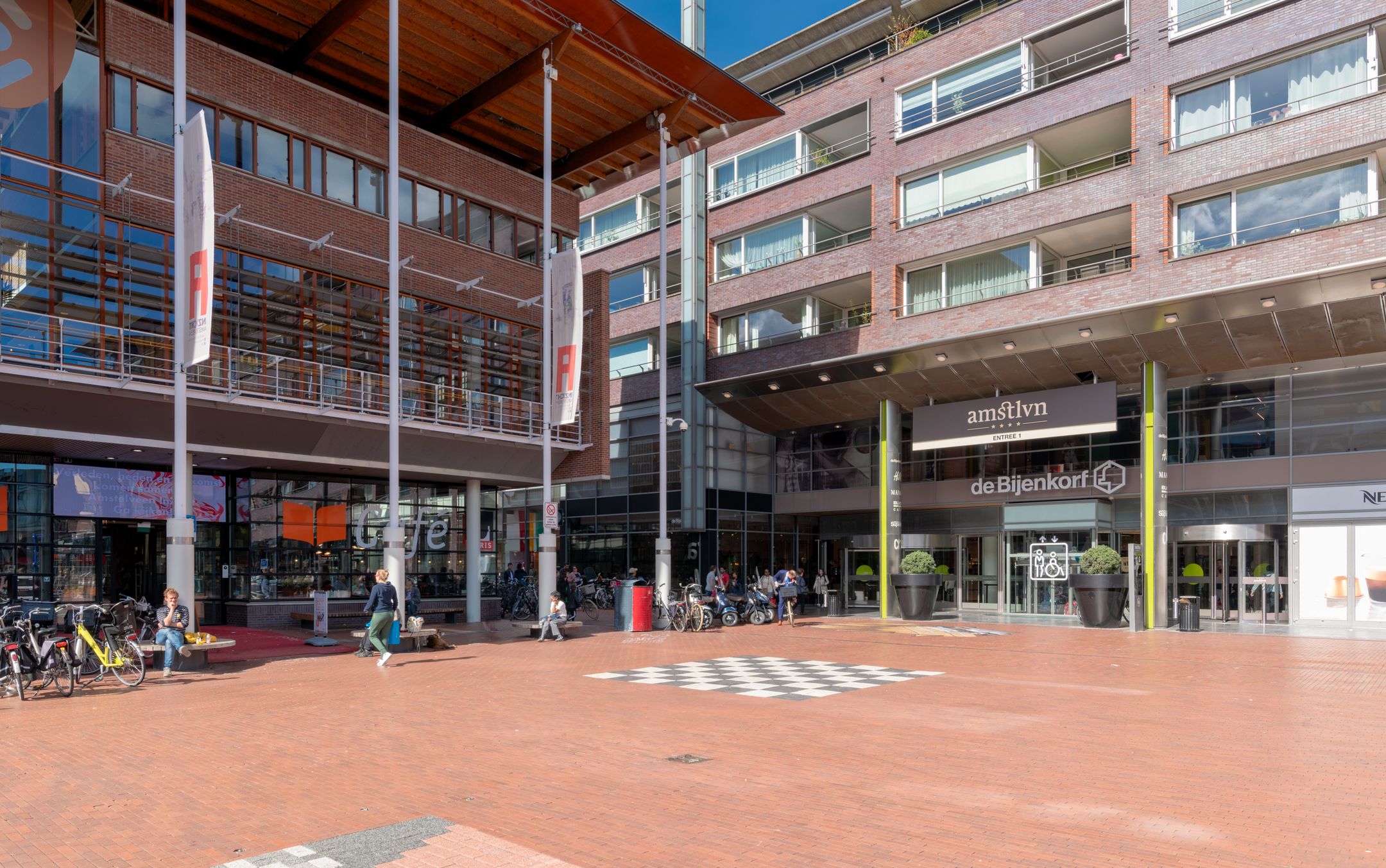 Photo 33 of Van Heuven Goedhartlaan 27