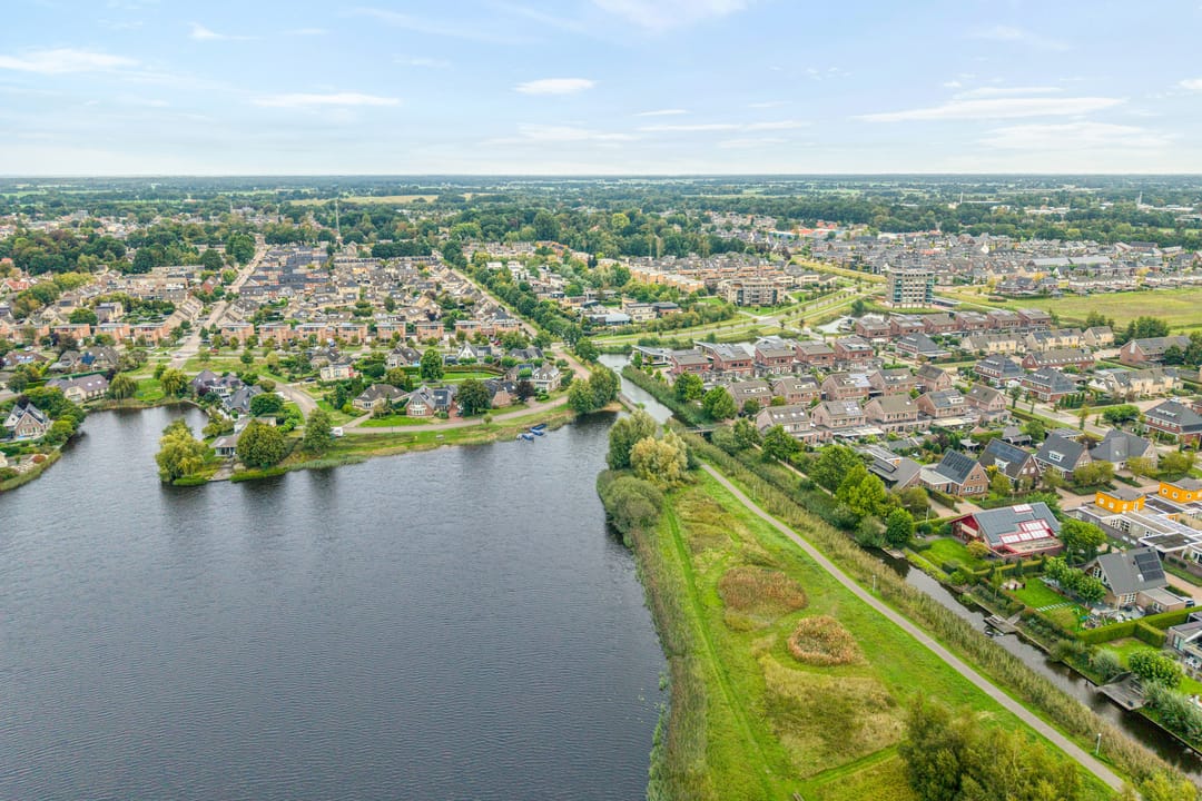 Photo 47 of Van Barneveldstraat 18