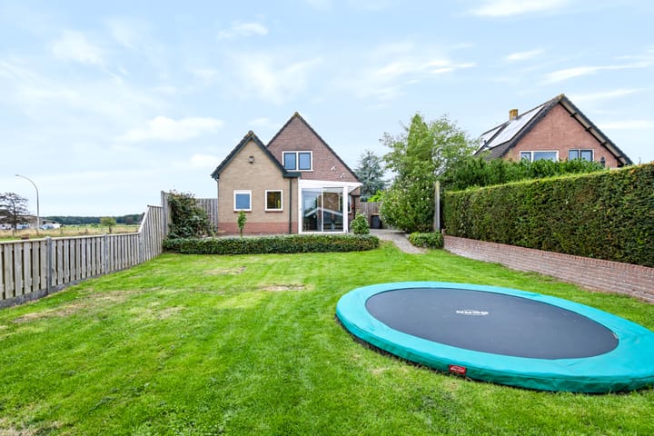 Vrijstaande woning te koop: Eerbeekseweg 115, Loenen