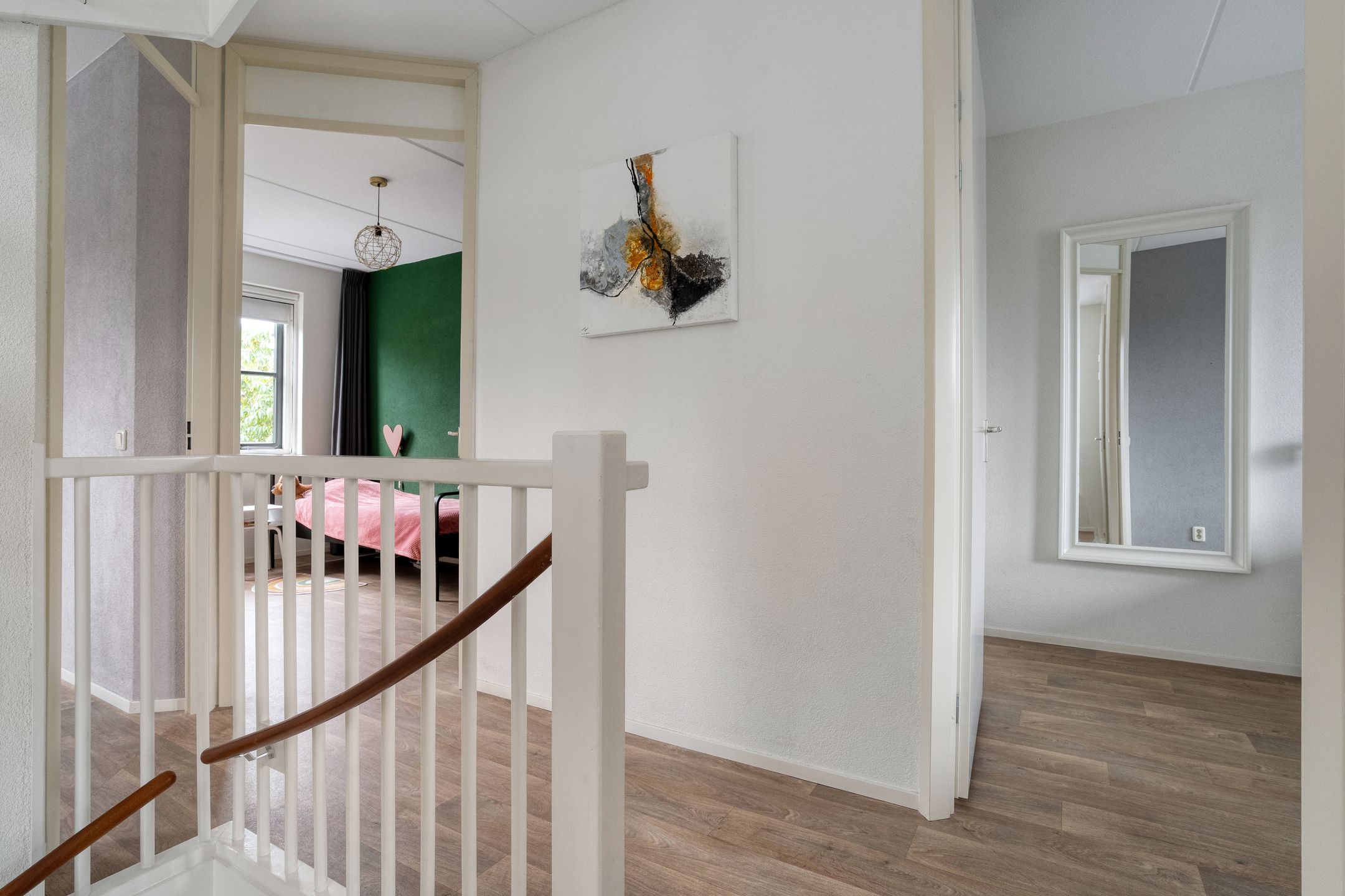 Photo 21 of Van Barneveldstraat 18