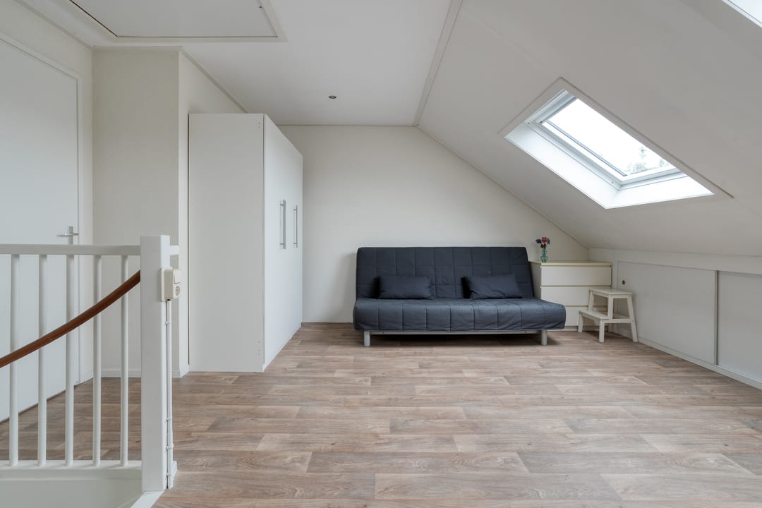 Photo 32 of Van Barneveldstraat 18