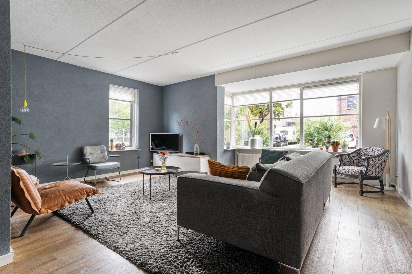 Photo 10 of Van Barneveldstraat 18