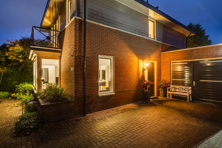 Twee-onder-één-kap te koop: Landmansweg 103, Hengelo