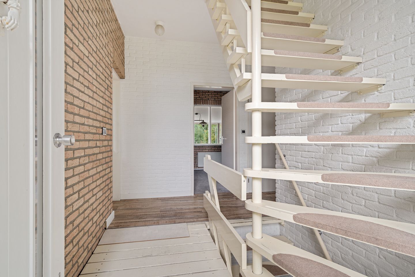 Photo 25 of Oosterwijk WZ 50