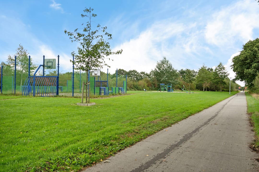 Photo 56 of Oosterwijk WZ 50