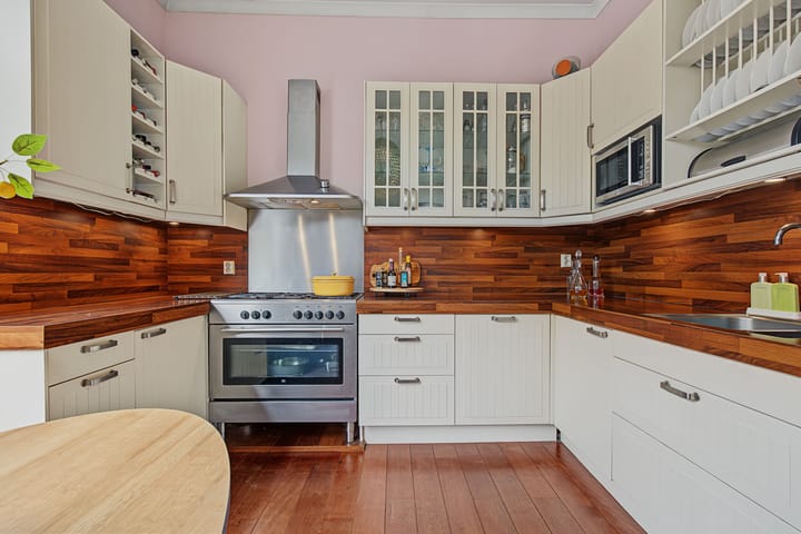 Vrijstaande woning te koop: Voorstraat 94, Poeldijk