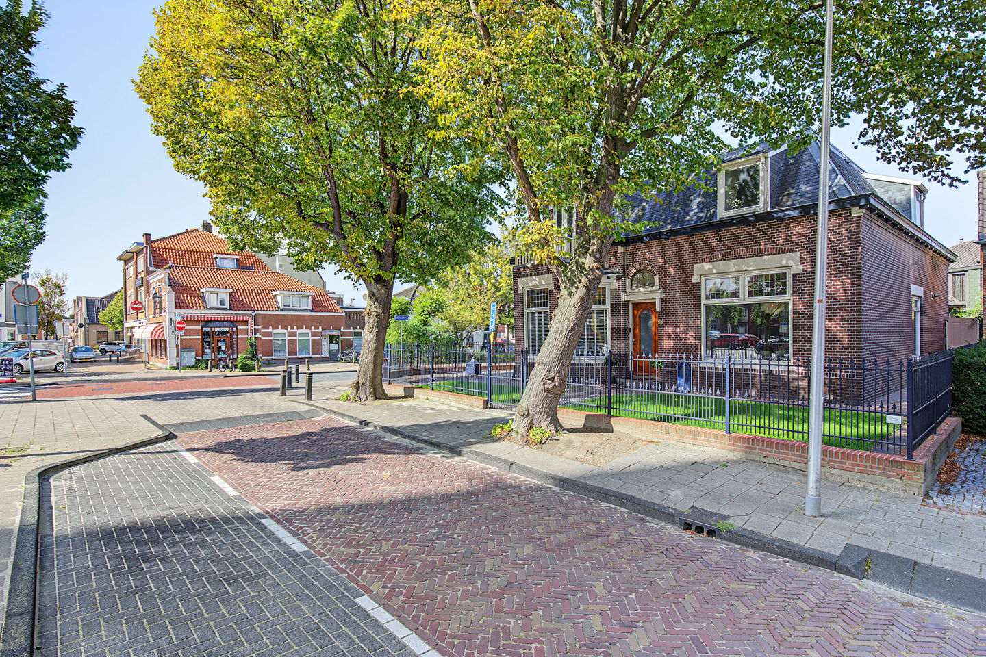 Photo 55 of Voorstraat 94